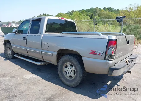 1999 Chevrolet Silverado 1500 Ls z USA, uszkodzony, nr VIN 1GCEK19T9XE145022